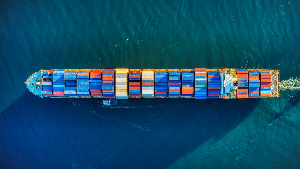 Wat er in Rotterdam binnenkomt, zegt vaak veel over de gezondheid van de hele Europese economie.